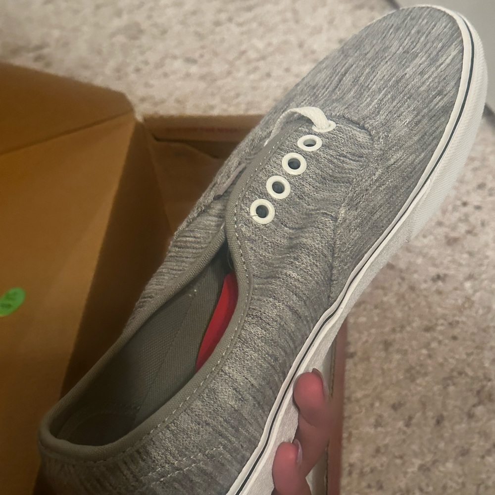 Women’s Vans New Never worn - Picture 3 of 3